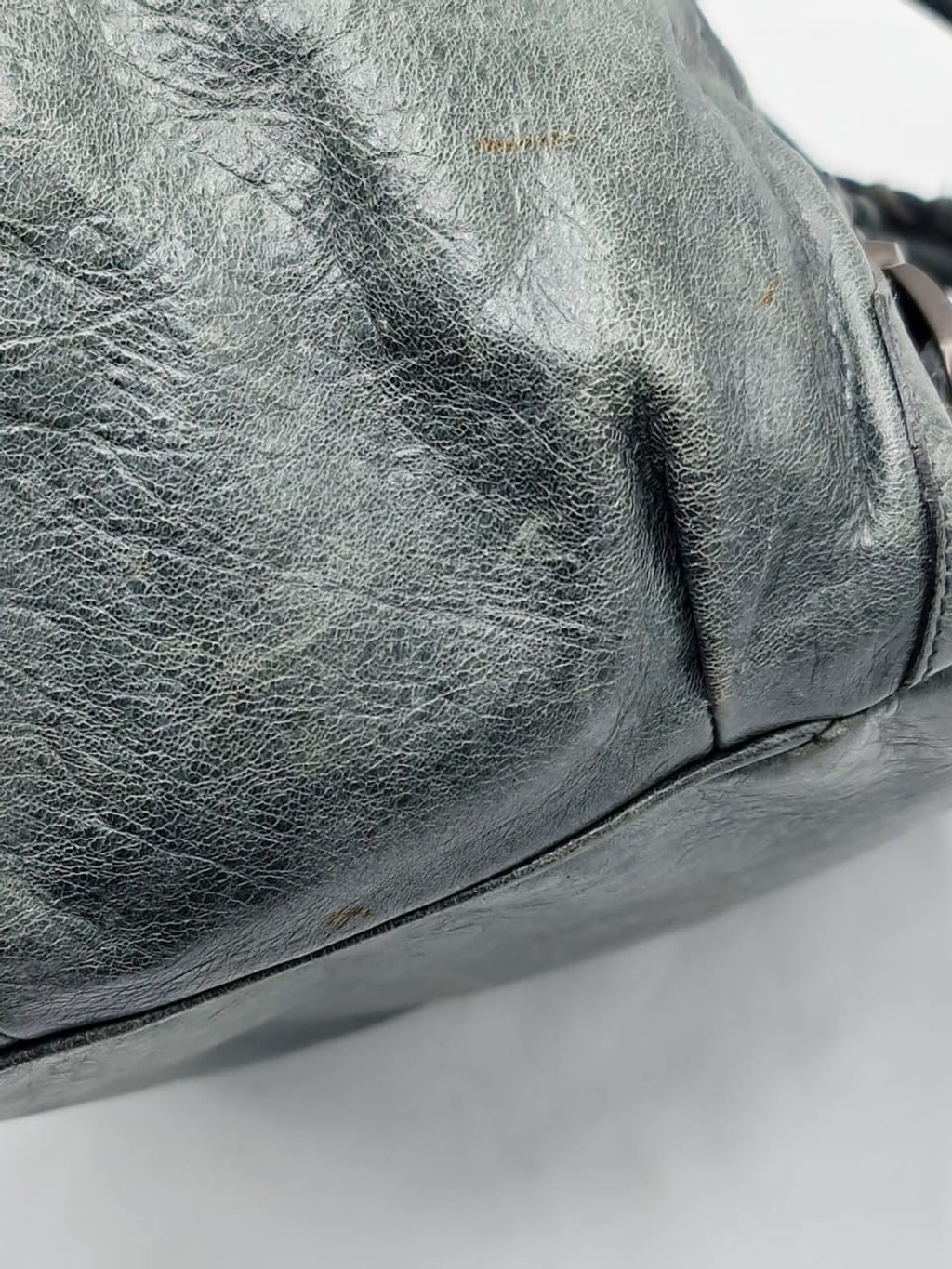 912f1b81-11a9-492d-a31f-357e0143529d