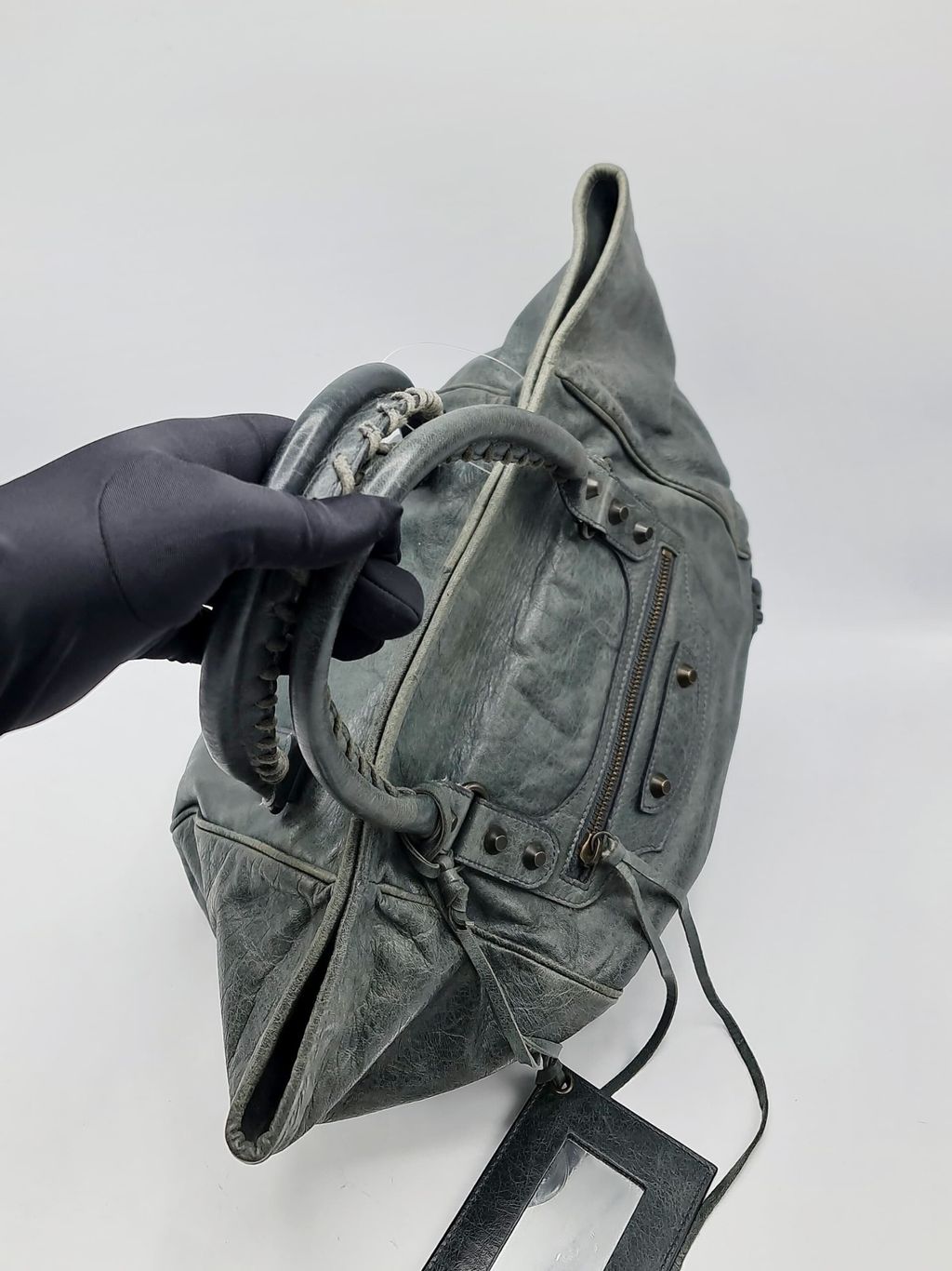 40624cc4-0e27-45b9-b57f-85b008361a5d