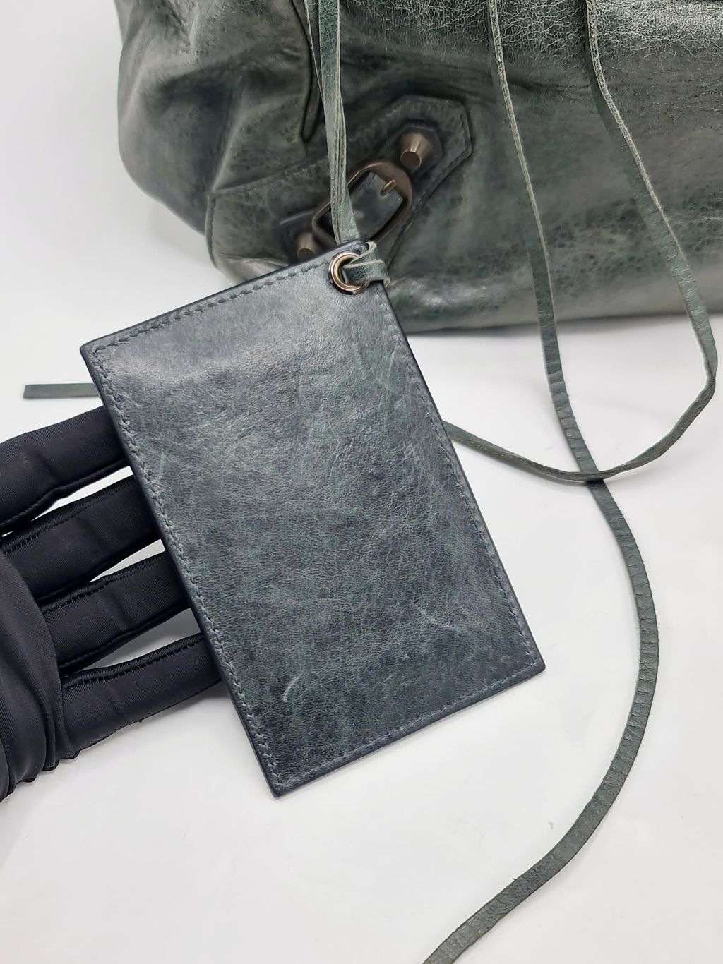 b71d86a9-261d-488f-a5bb-3c866ba29cd7