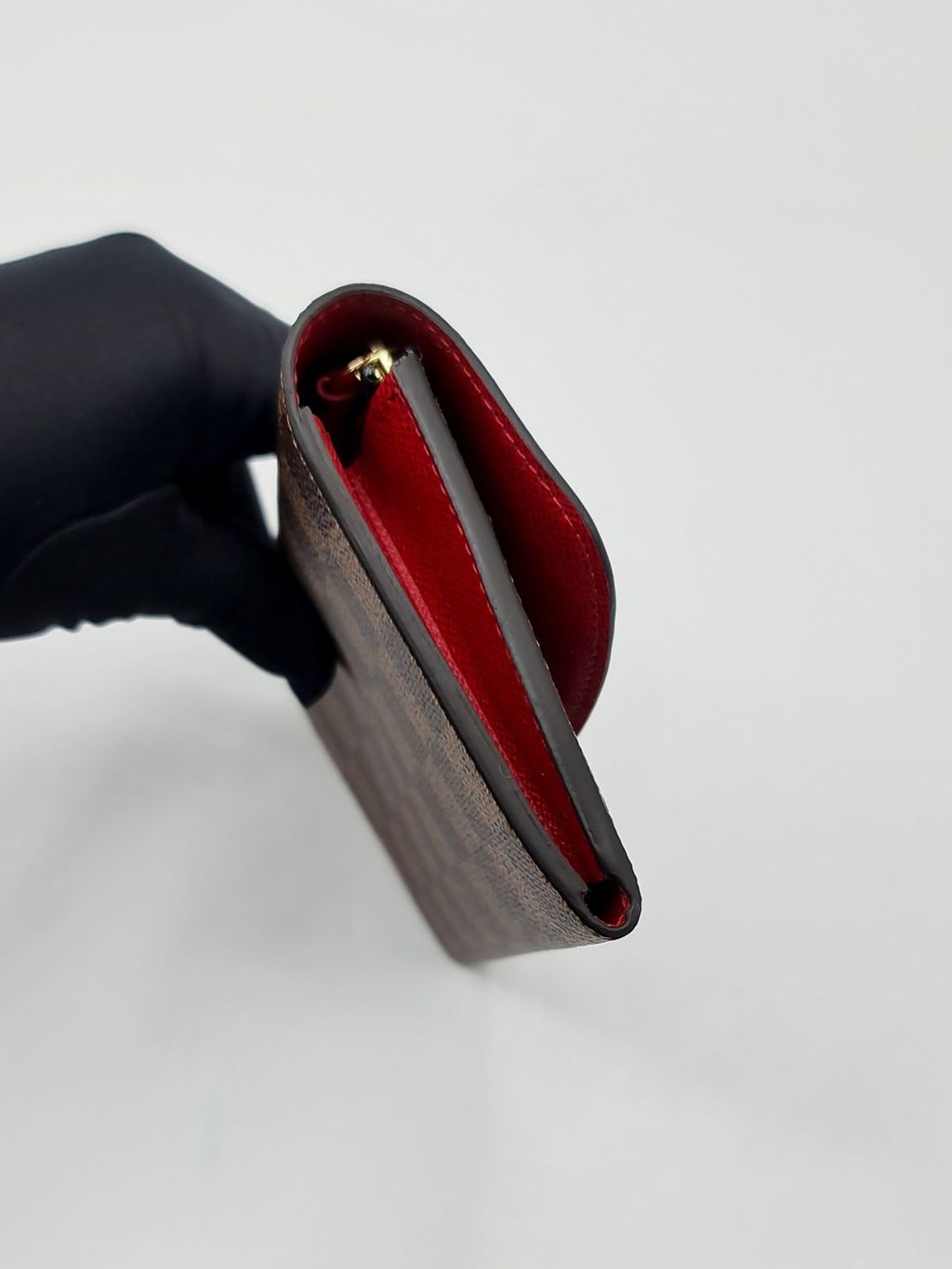 e7d9f039-918c-4f8d-8b83-eda243e2557f