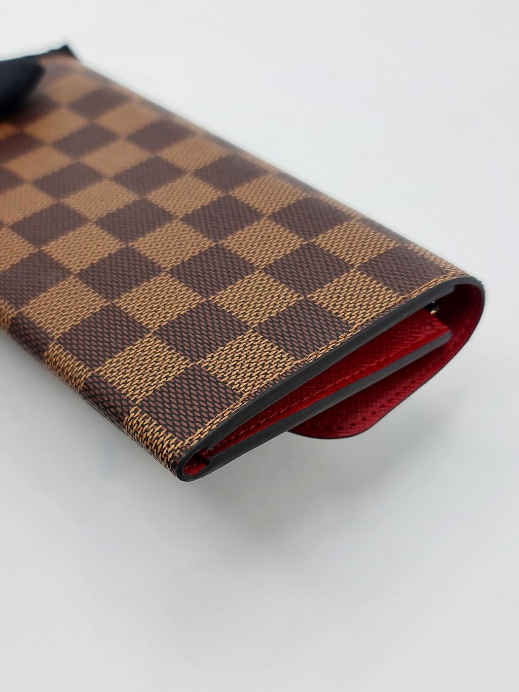 98b016f3-d287-4567-b97d-1925433e23df