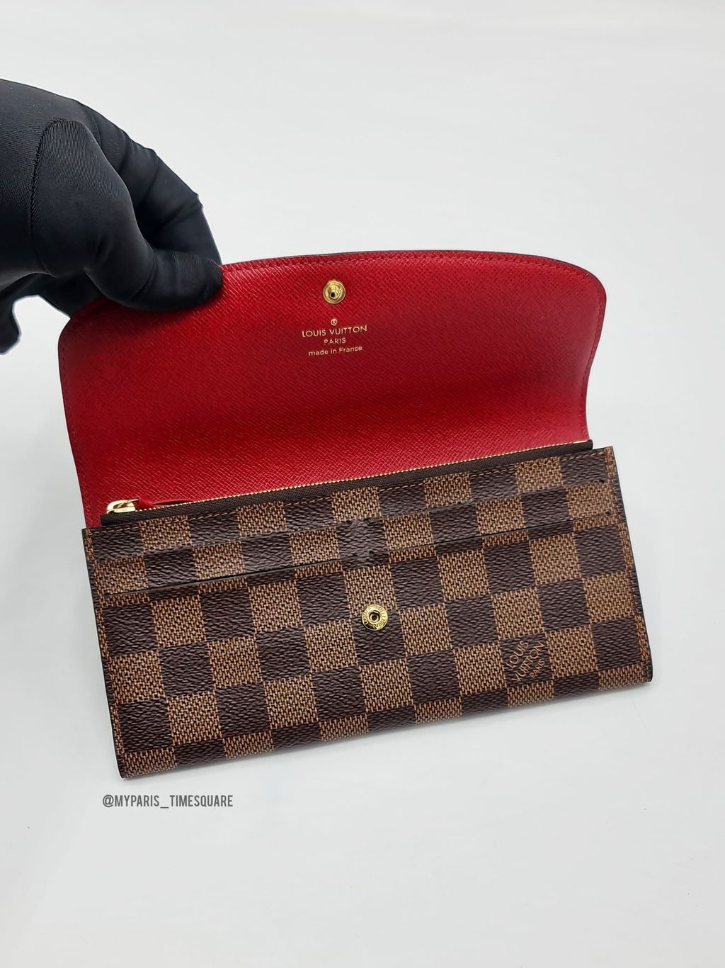 35aace52-1a3b-406d-98a8-08b9e03f495f