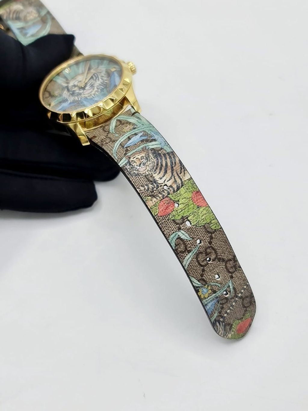 ebb9118c-a8bc-4741-ad09-9e80fba1fda3