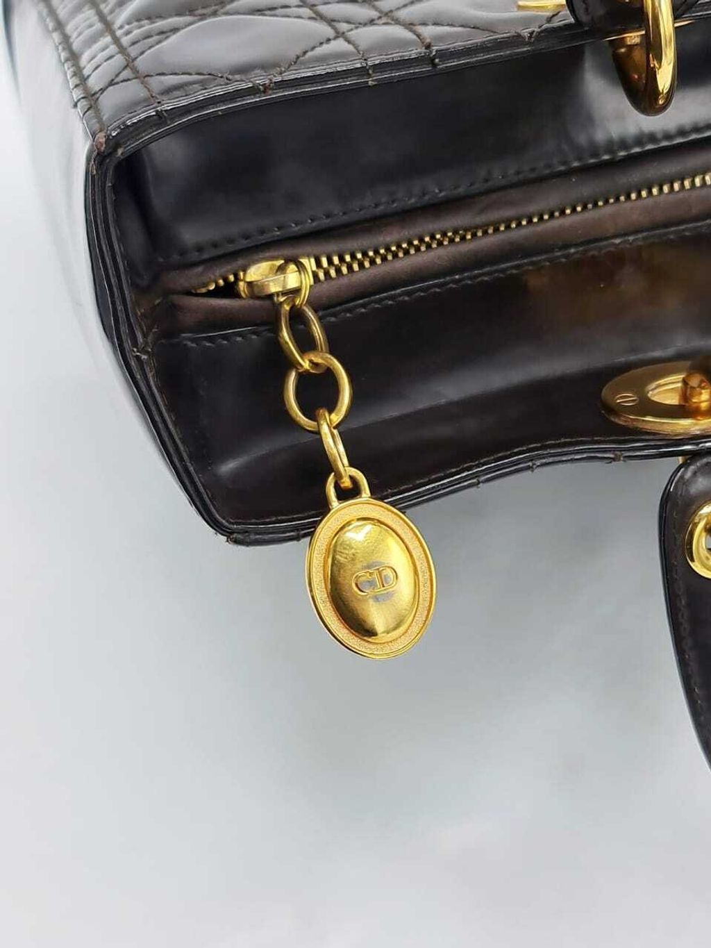 9862c189-5566-46c5-b7e0-f92250e75f2d