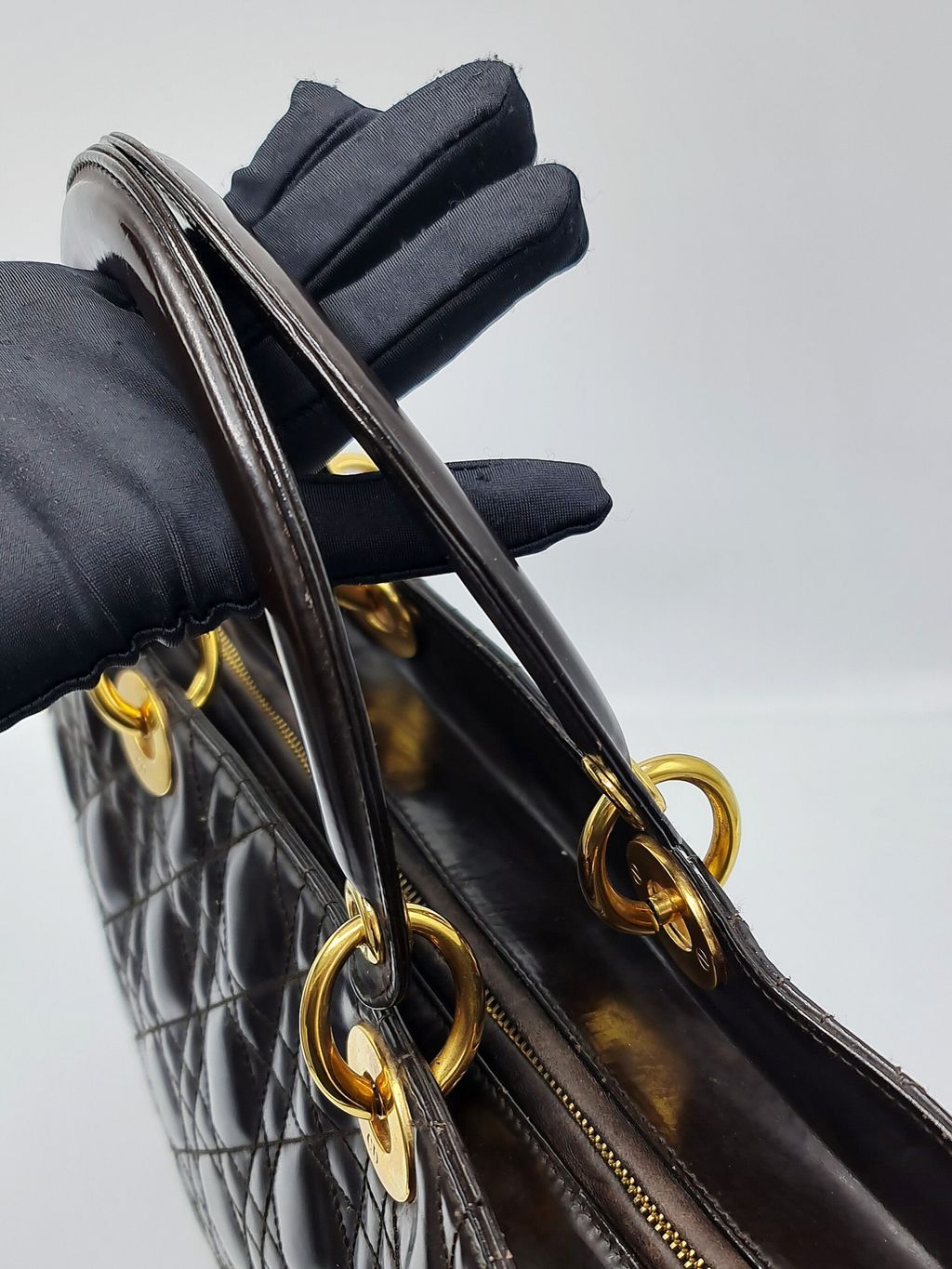 b23a8303-ea33-4fe8-92e2-b72fdd76b8ca