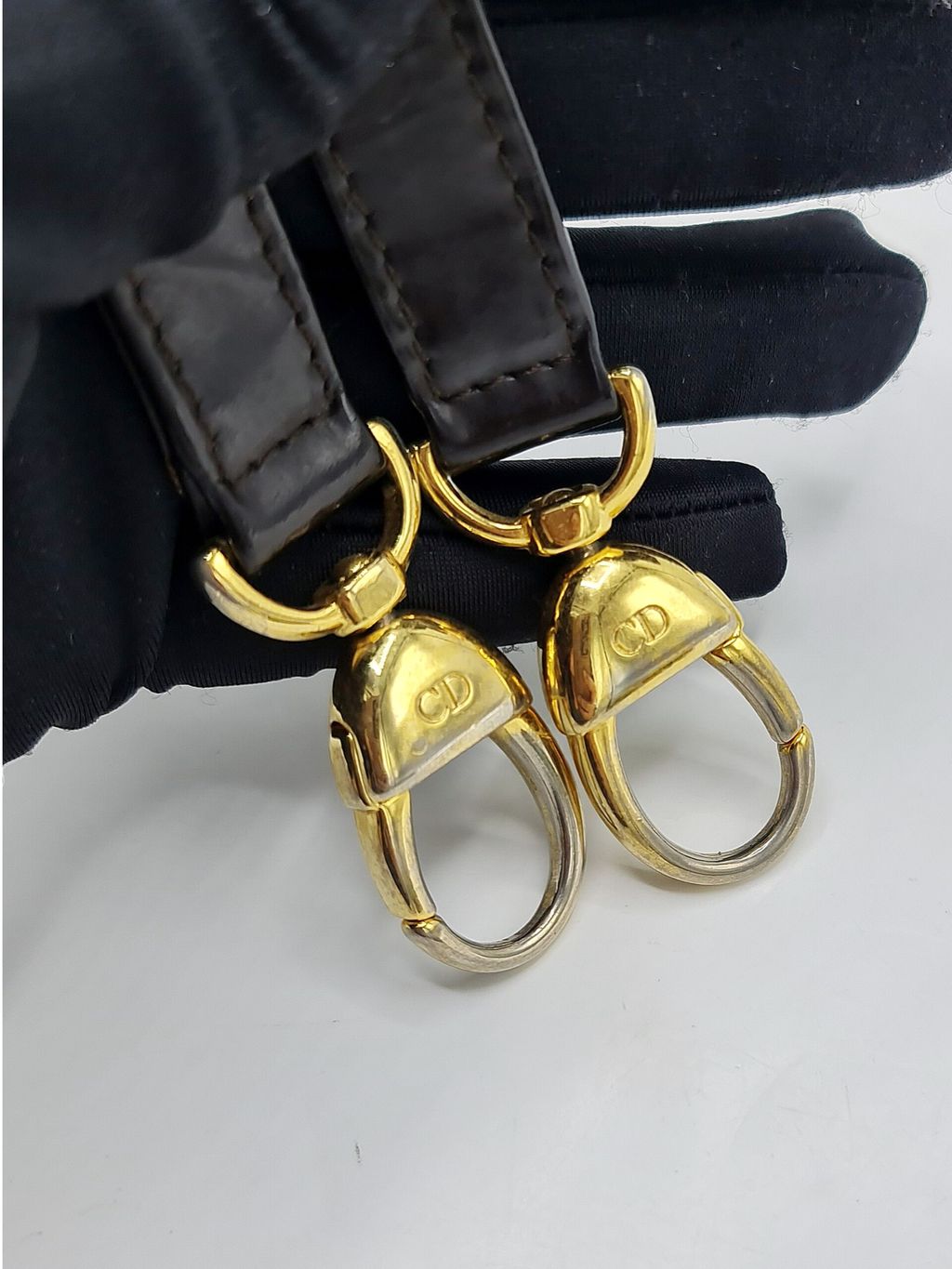 fcfdf5a2-fbf1-446d-80b4-0fde30e20b81