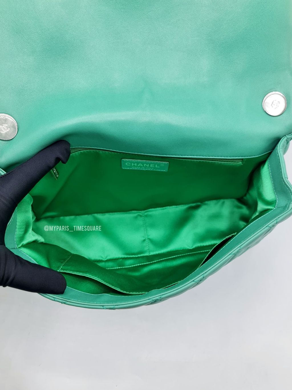 0b03defe-f9ac-408e-8e26-7c48a8f6e760