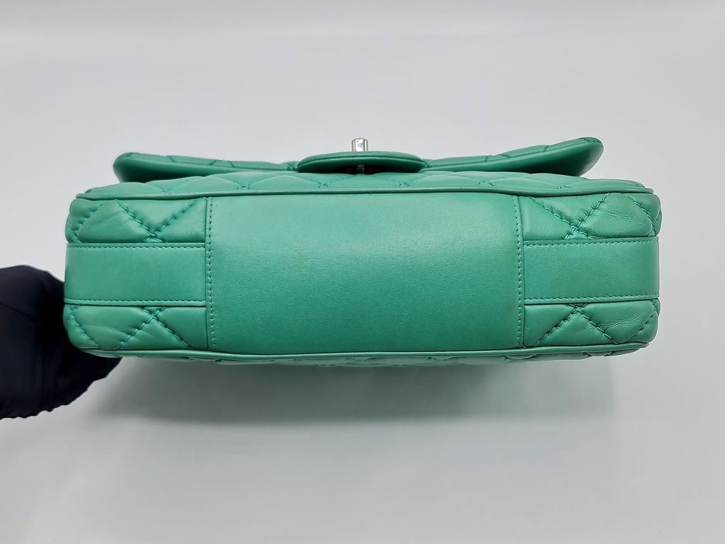 8dcaccdb-7d55-4f8f-8b1b-382461349ce5