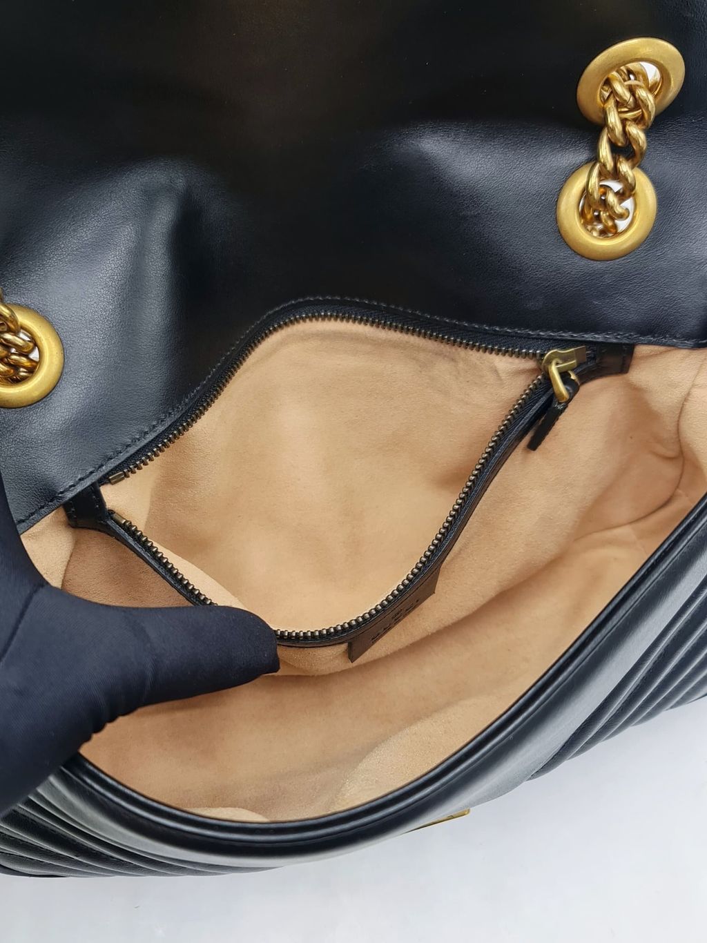 16abb065-3ed8-4ef7-96f9-4df07d0ca0c3