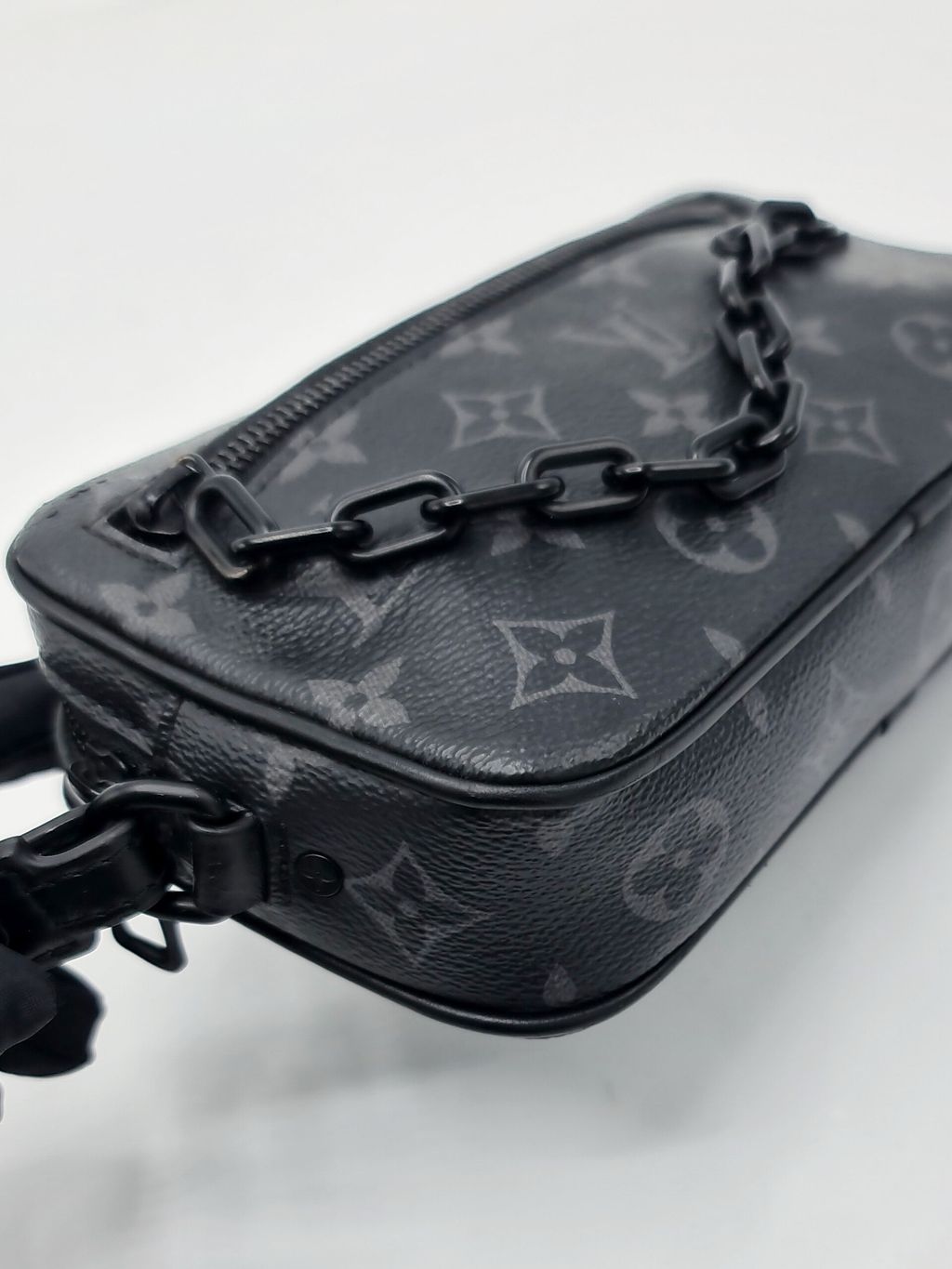 0fee2c81-cb0c-426c-a4b2-4c0dace20cd7