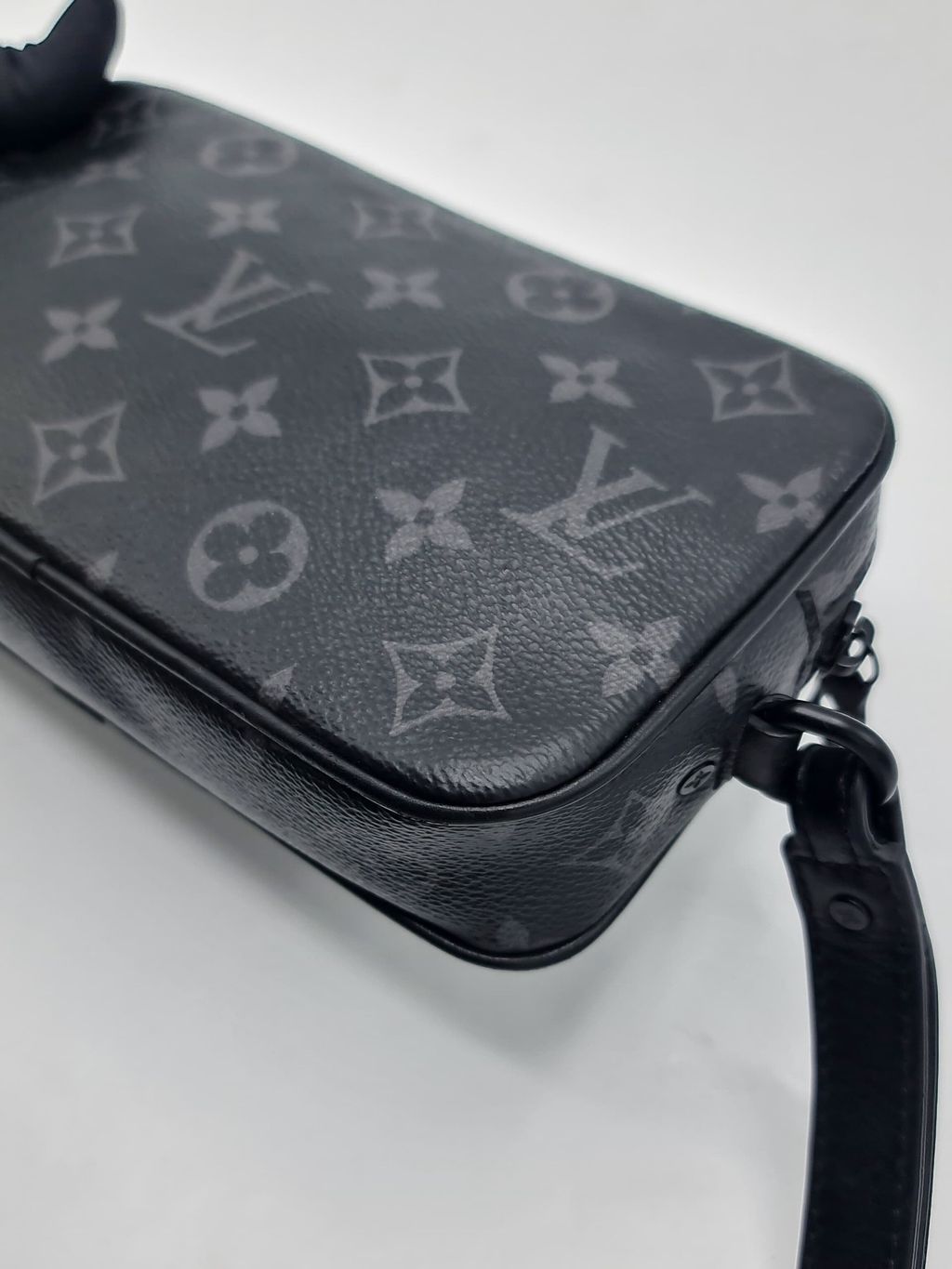 79d50f60-cbe7-4e50-88c1-d5da69a46396