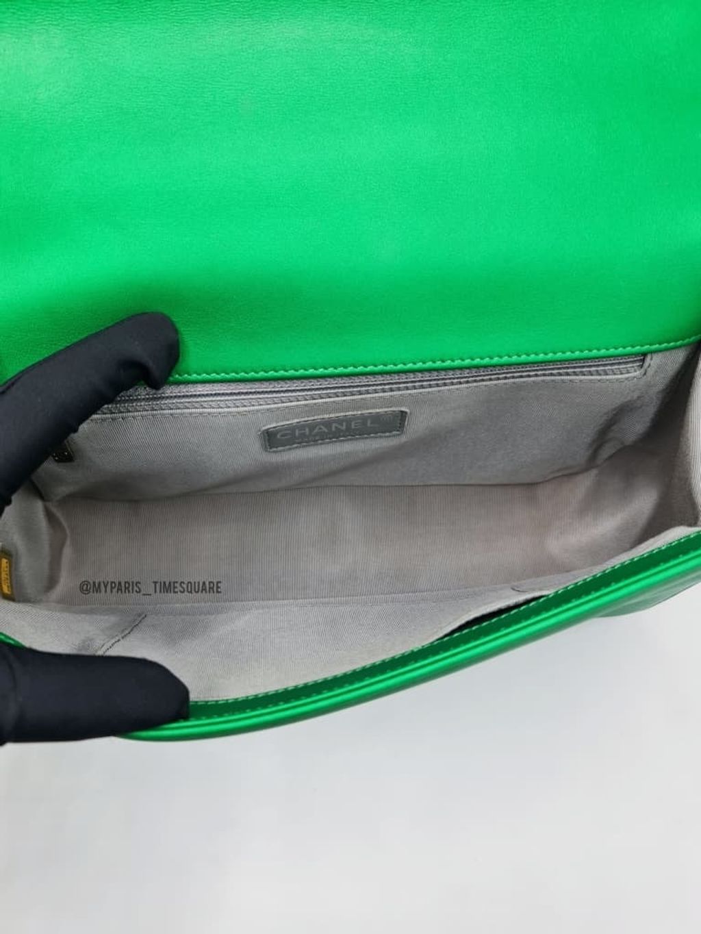 1f0debd5-6f77-4fef-ba6d-16fa3b139873