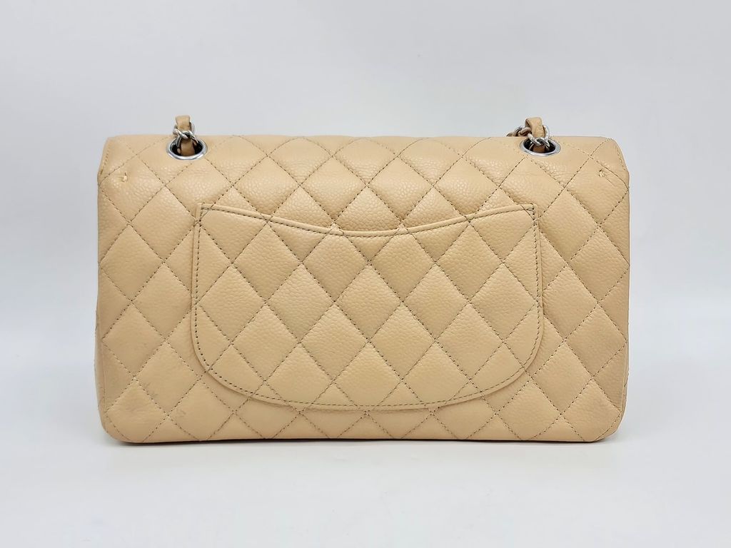 e1242320-d1c7-4938-8475-a1005cb5808d