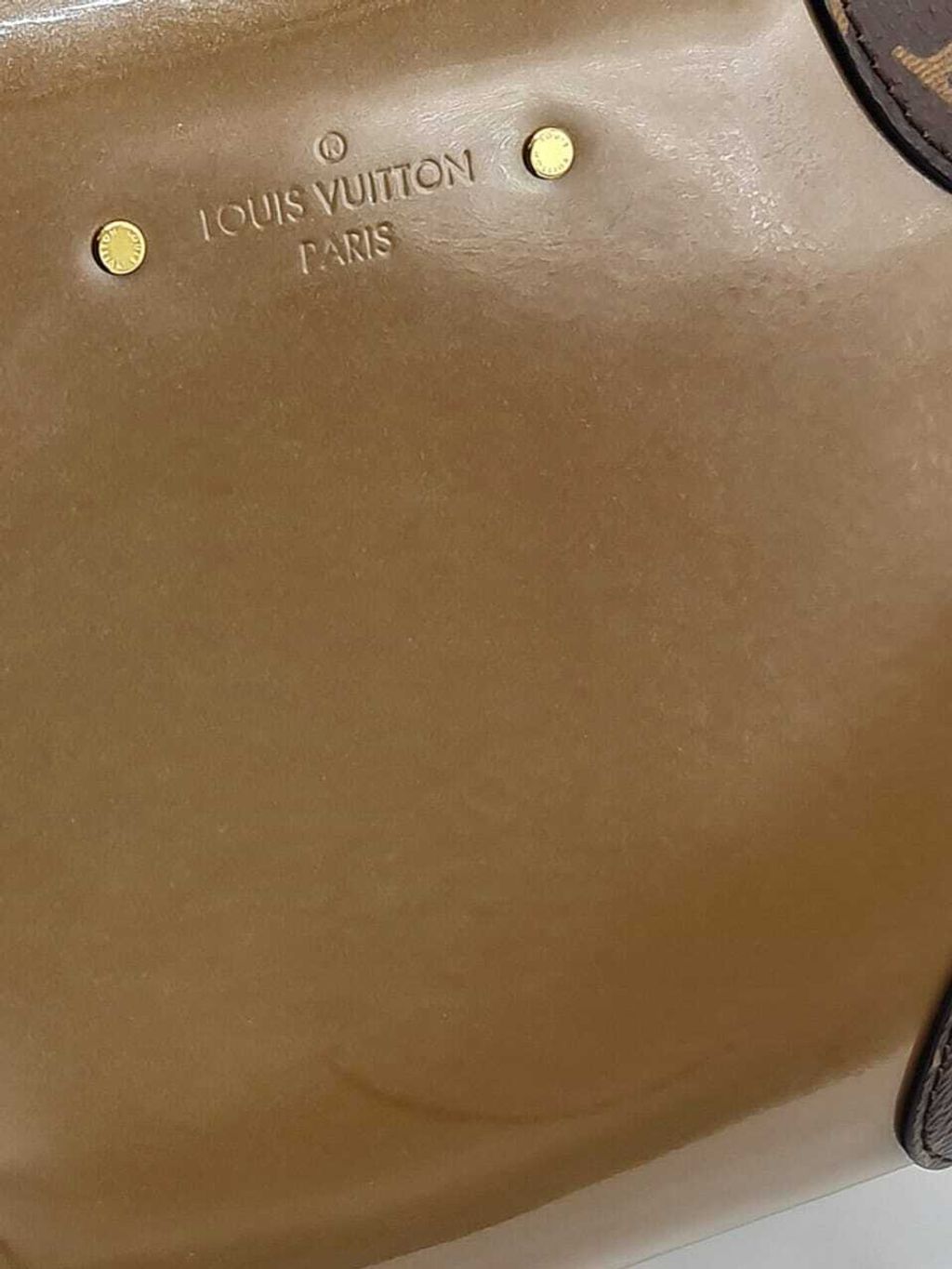 5501ba7b-a642-41cc-8b7e-6867fea5d634