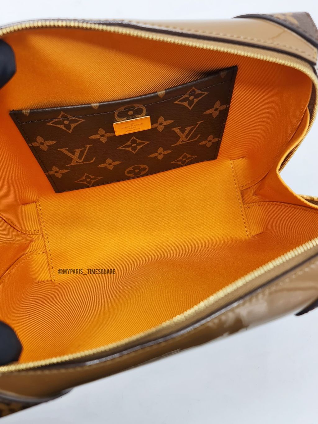 e6d78fb8-c012-42df-bacd-788e5f9941fc