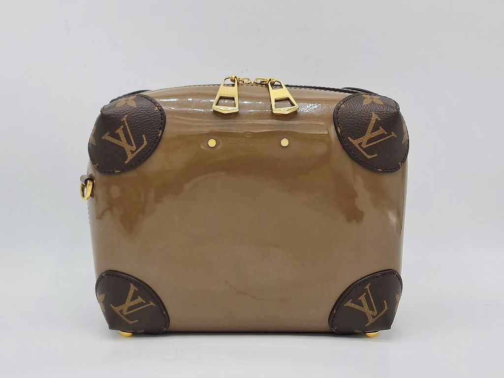 e2b0adea-7fcc-4db2-a0b4-e336c9d6ee01