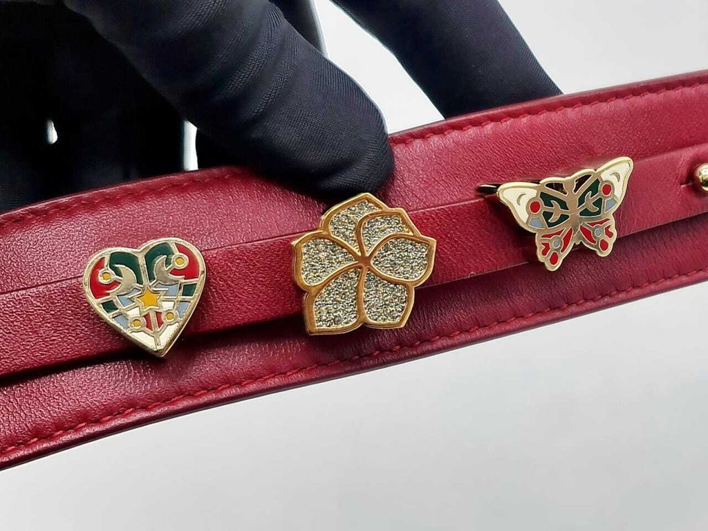 a376e0c6-6a44-44a5-a7b2-62718104570e