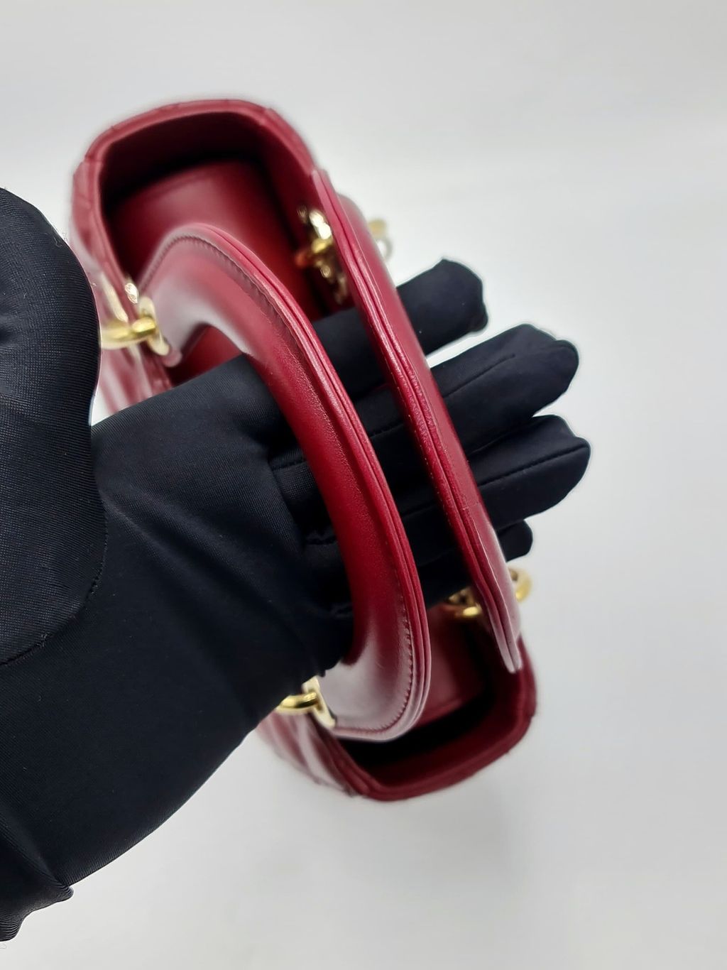 1f2db082-5f9d-4ab2-a645-f06db51ee7a1