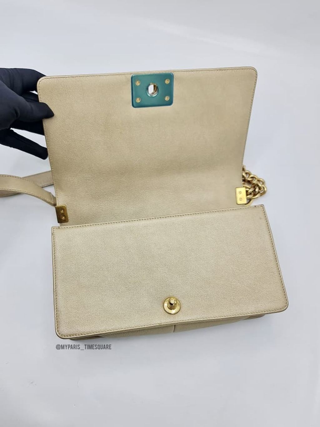 550f8edf-93c3-400c-b151-1d743ca4b840