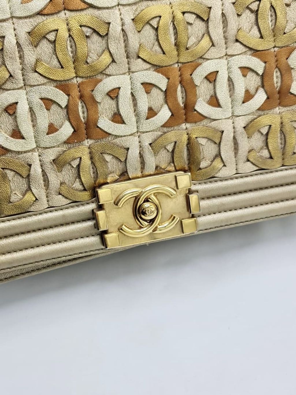 25bfecd3-af50-410b-ad12-67cd04e49e84