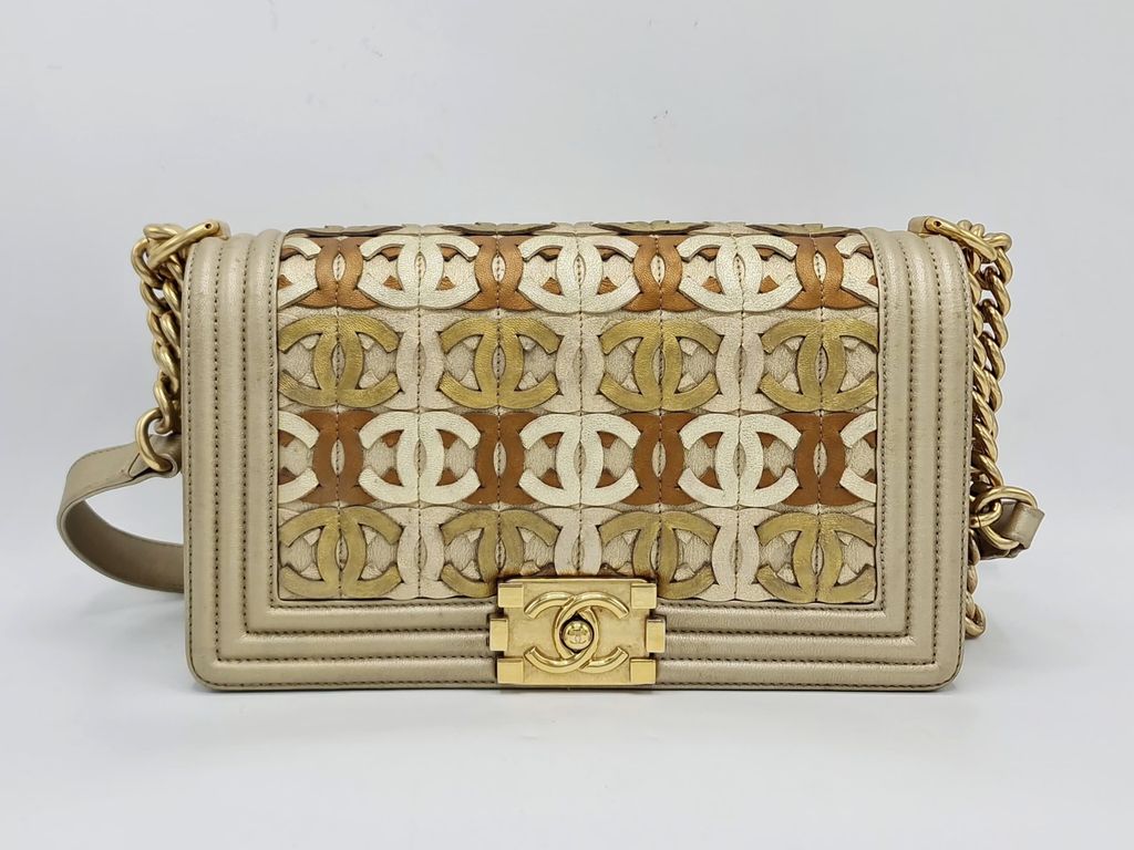 c2c6b2d8-6caf-477b-bca9-fe6b248bacf0