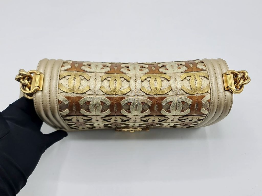 53223b02-8a17-4283-9546-9a2161fdc351