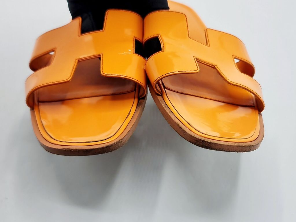 9d67b093-7e14-42f9-8b33-8117757b0e48