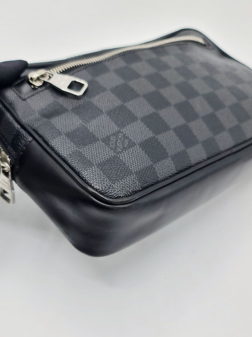 f89ecb1e-6d3d-49f7-8eff-4c3763c85391