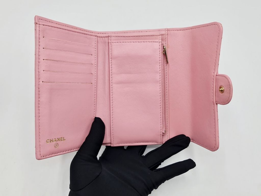 fcdbfa7c-c49b-4ec0-b841-0cb5868d25b2