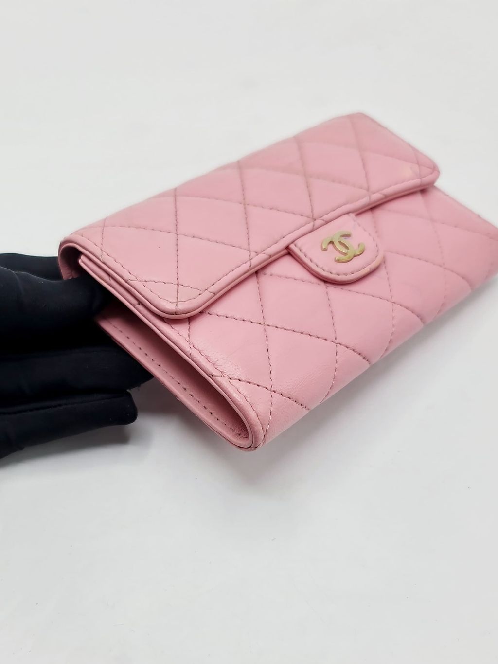 ad831b20-beb7-40f6-a23e-267a1c3a9062