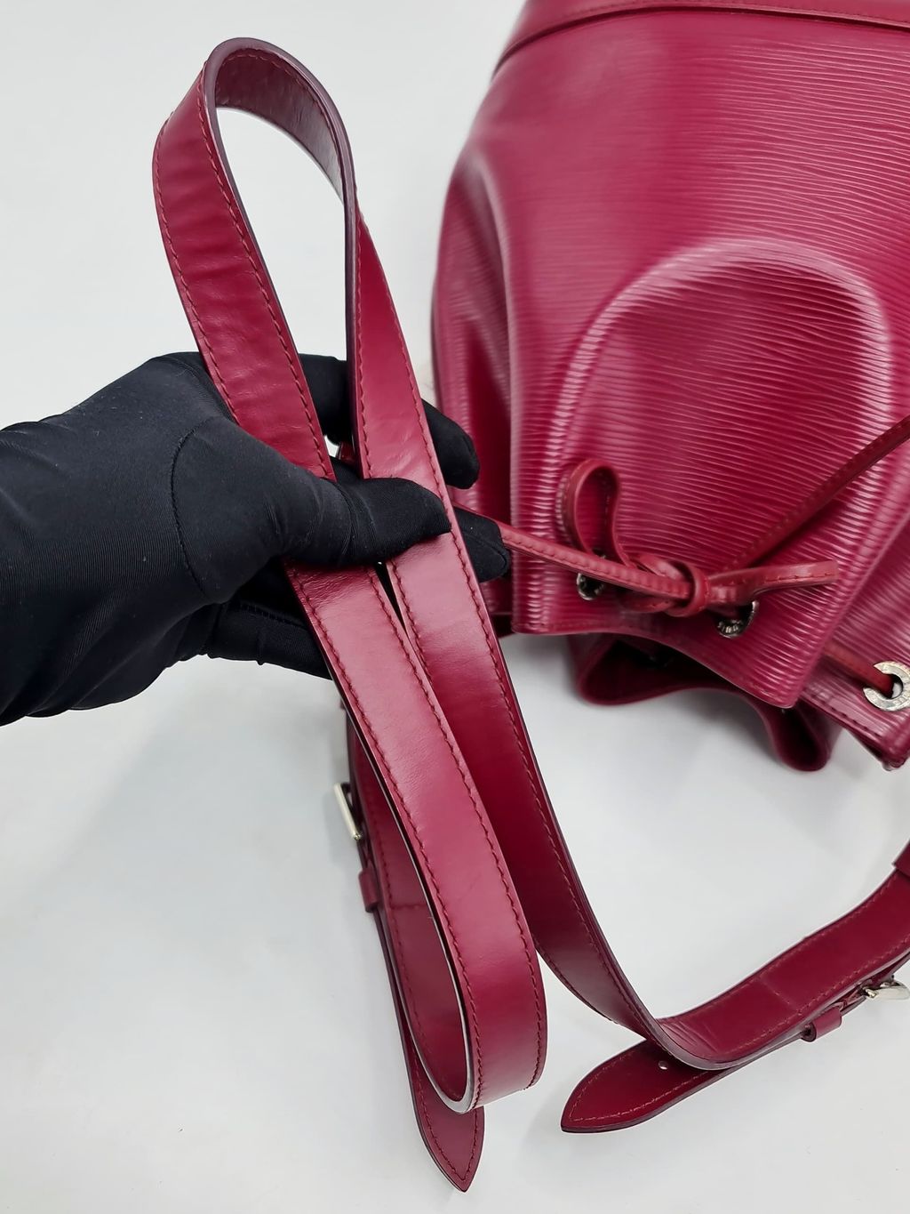 17ee32ab-fe6f-4270-938c-918fe6157447