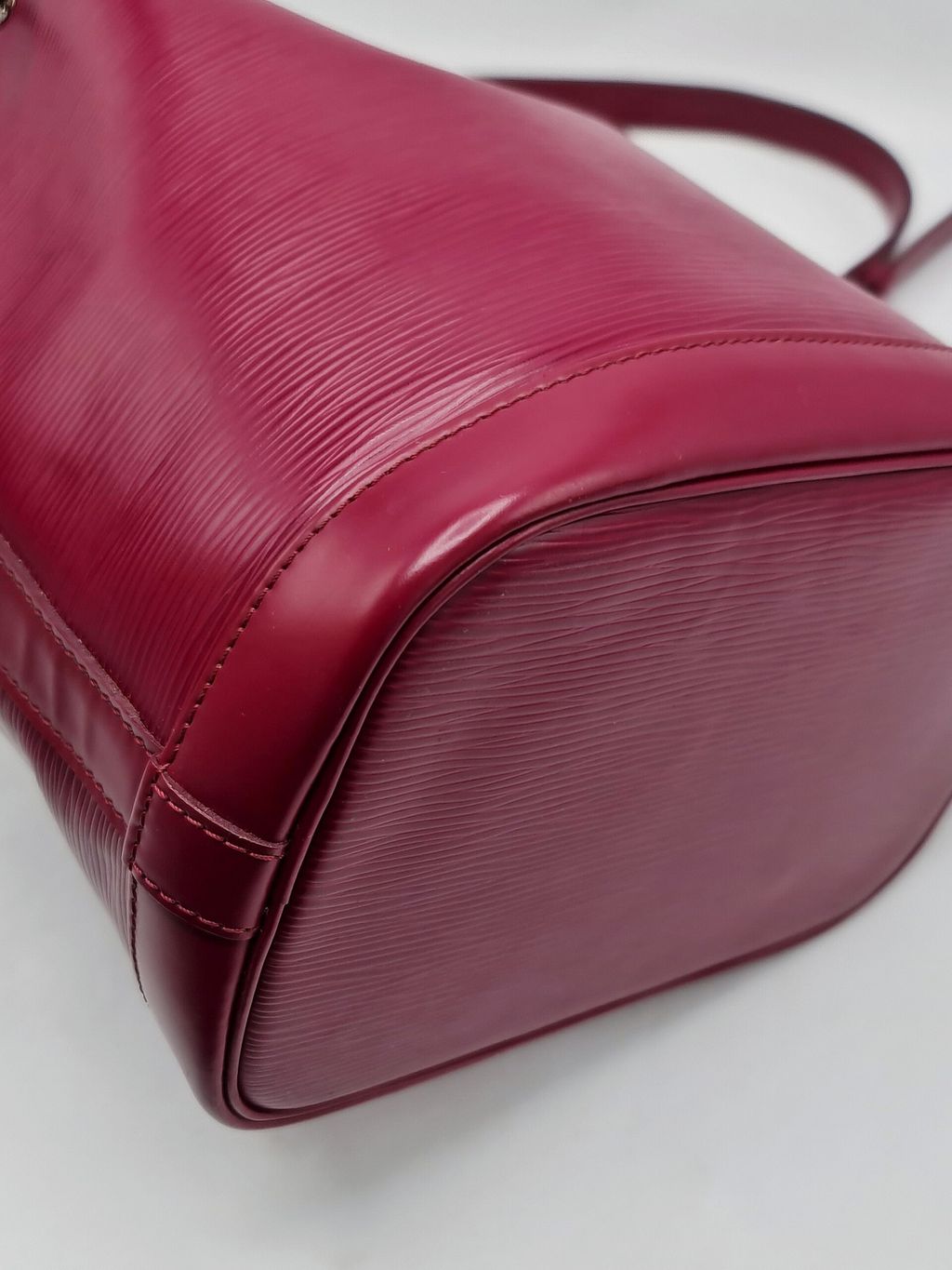 dbc5a05b-d1a2-42b7-ba47-ec9ce6b48324