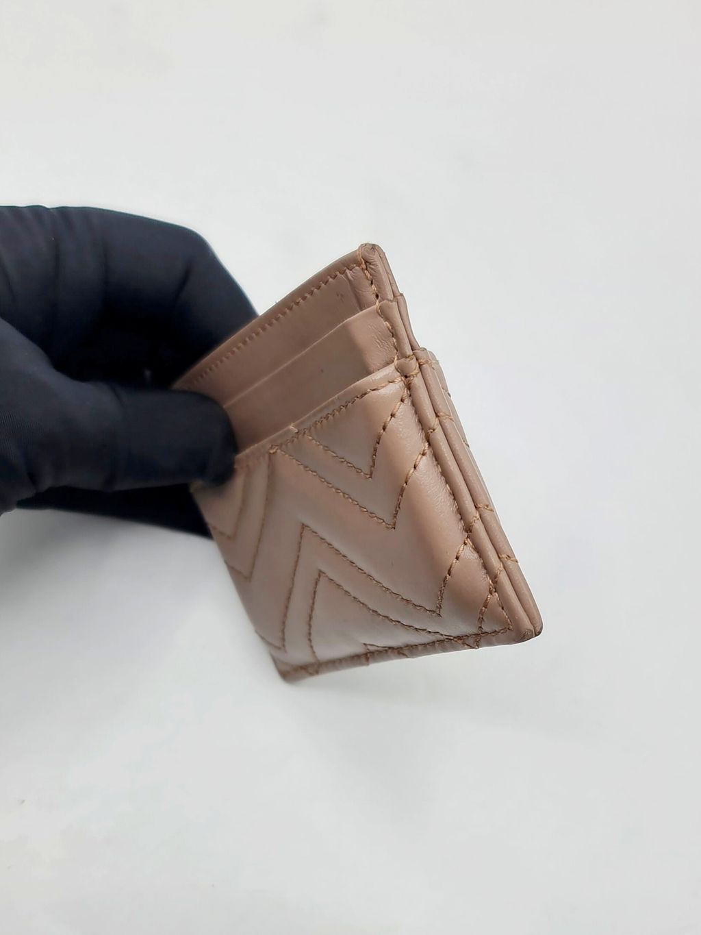 bf1c5627-8f39-45a7-9130-62bc93e62a59