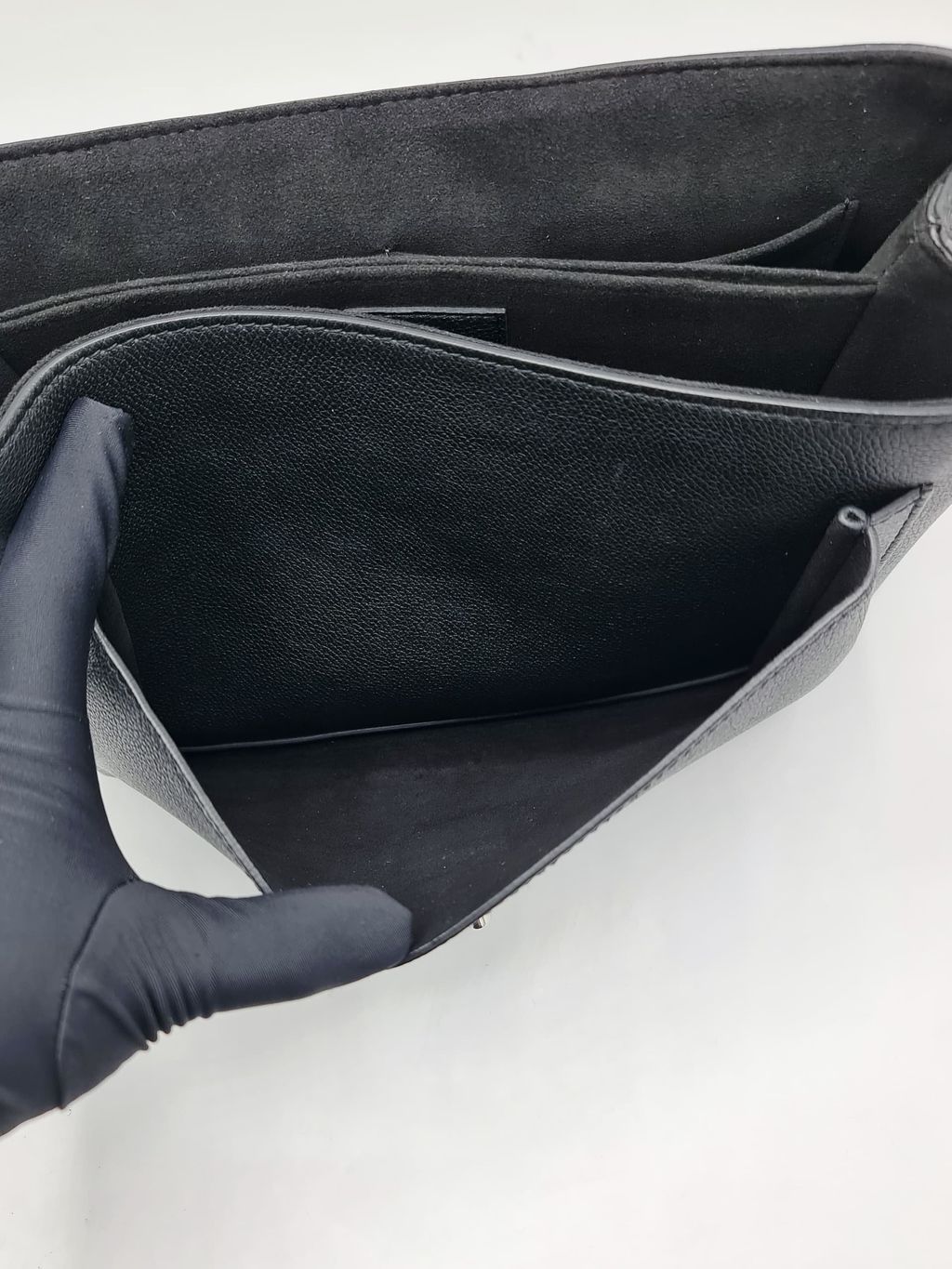 d65bb64f-9456-4cb6-a05e-e0658fbc9d22