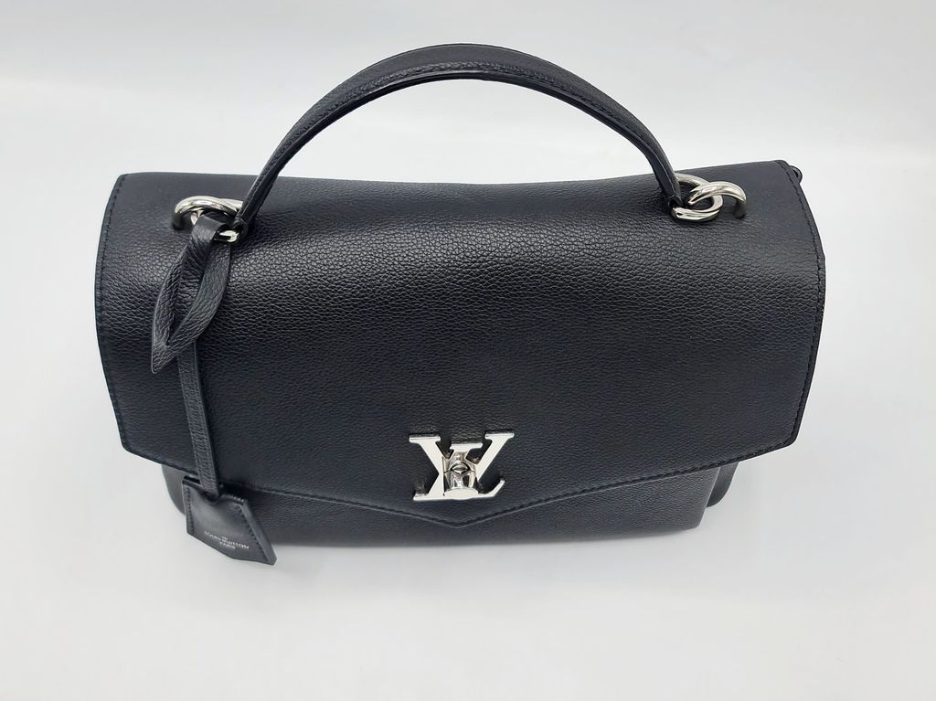 b3a153b5-25c2-44ab-bce3-e490485b4f34