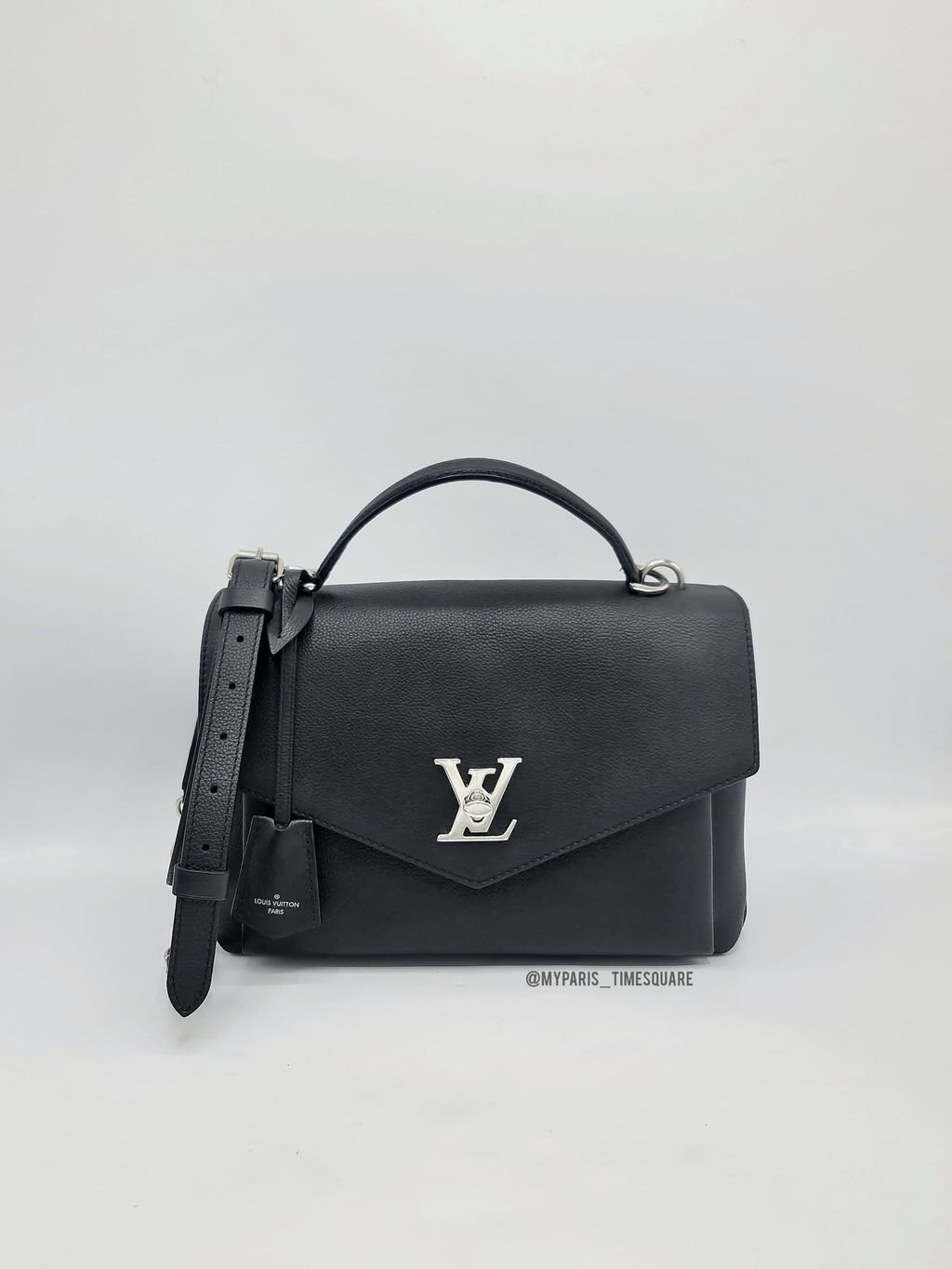 8f03802e-76f0-4017-bb1c-7e11ad704c5d