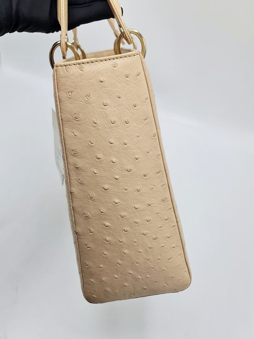 c7ee93bd-1b81-4573-89b8-bef671495ec5