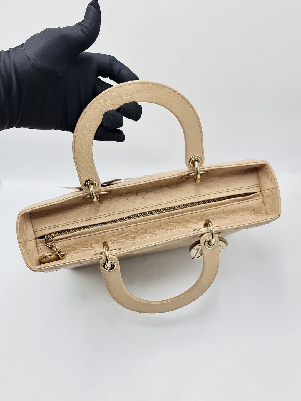 5ac00553-15d2-4eaa-a2d5-4c3bbc24a054