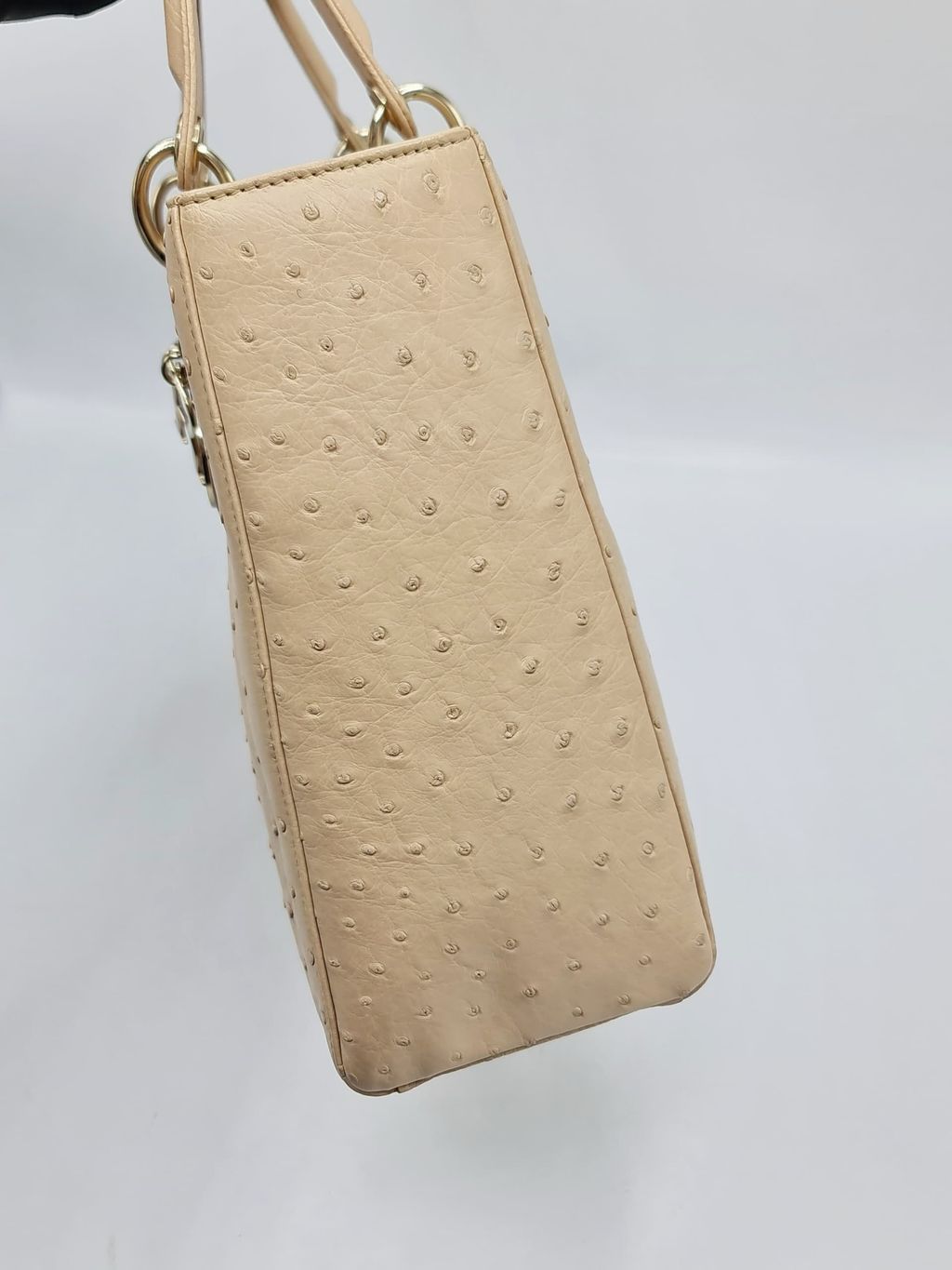 c65bbf28-e72d-4c4f-bba4-a67e87b67bf8