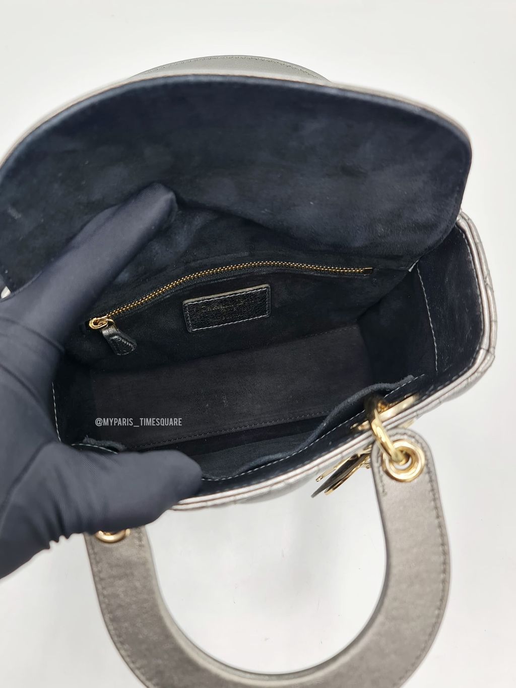 4d1db57e-70de-4534-9424-935d605116ca