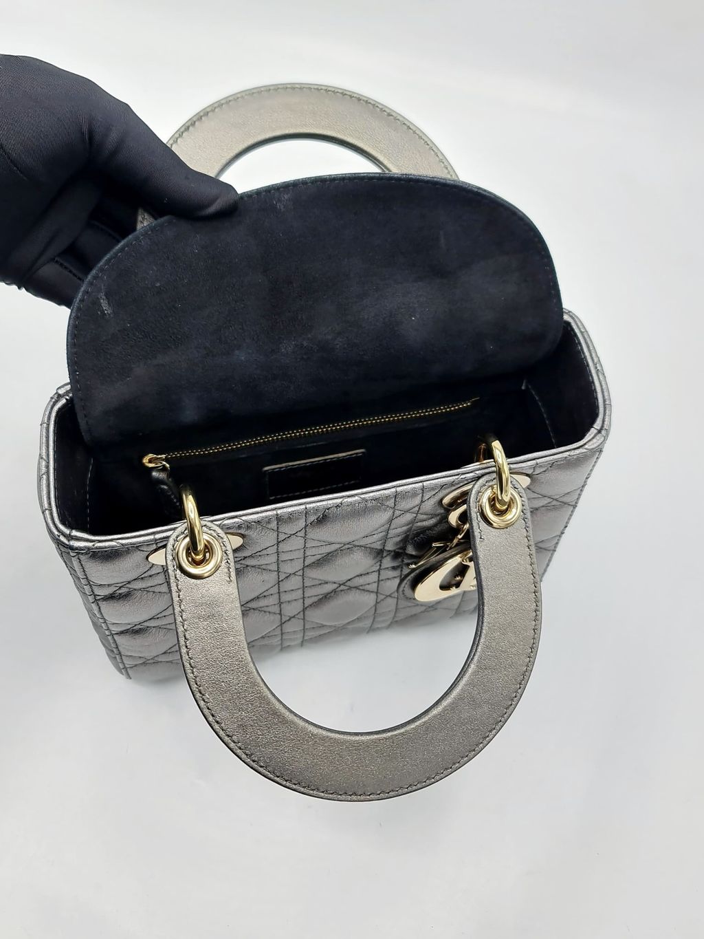 18491c3b-2bc6-4b78-99ff-bd5b2ca8180e