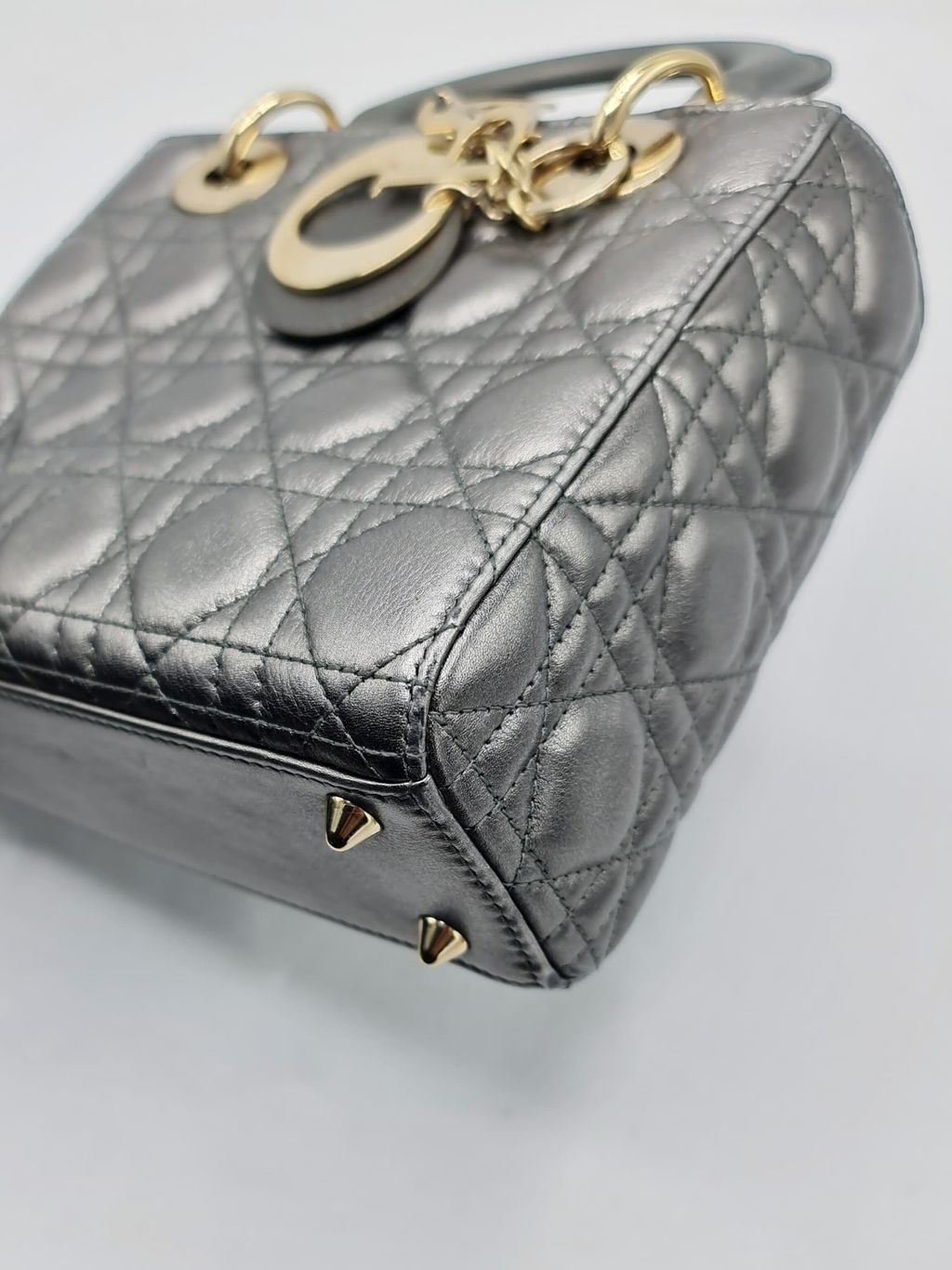 5d153f7a-ea19-4de3-a443-c27be73f28ba