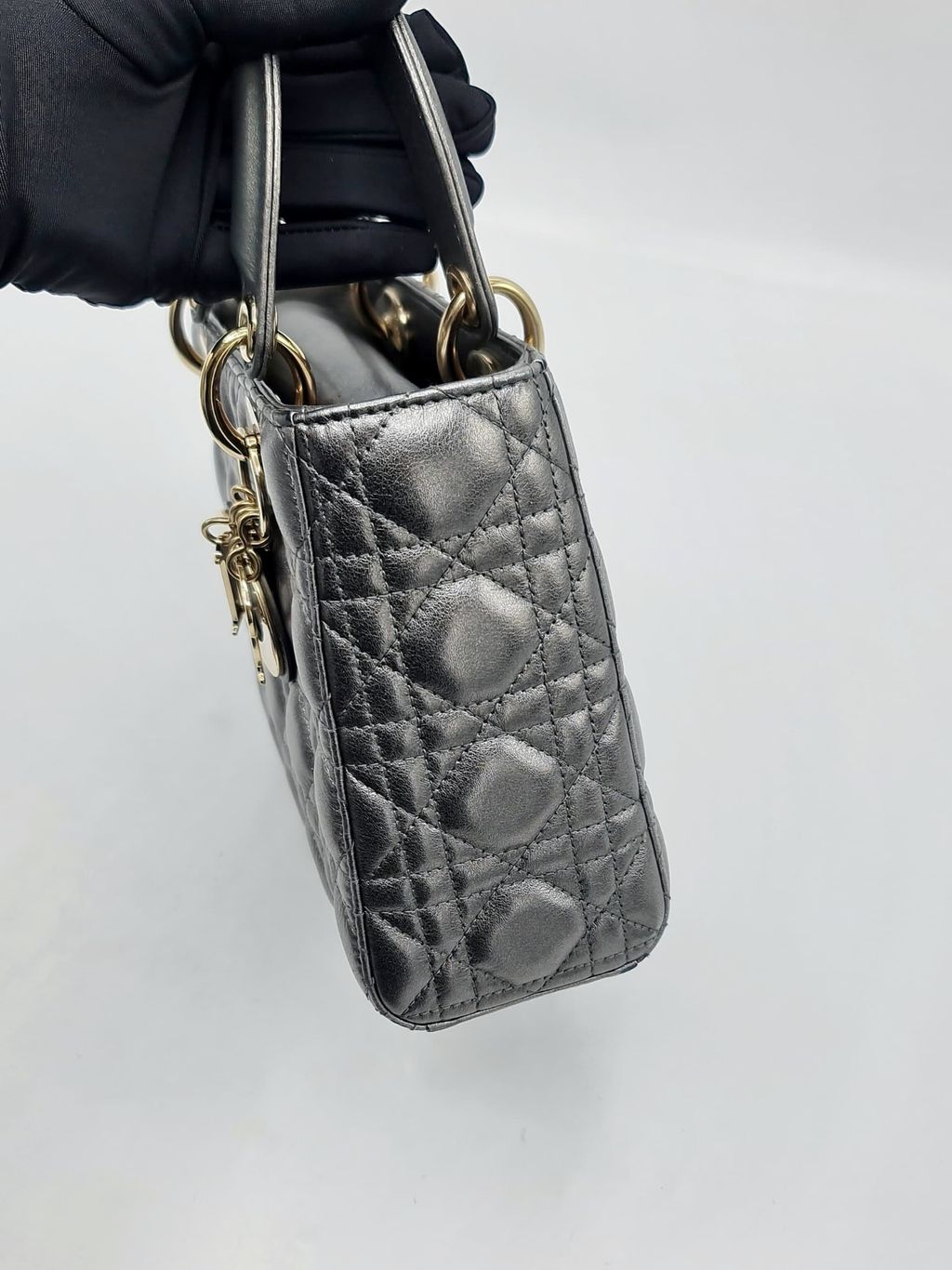 51bbbf26-bbab-48fe-827c-4dc5271163c7