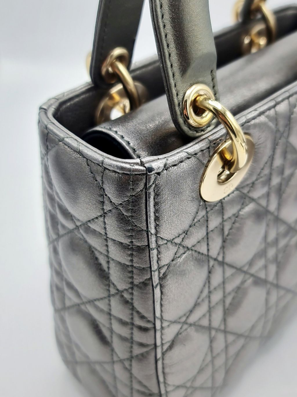 e78c4ee1-2ab7-40dd-b992-c4a9b049362e