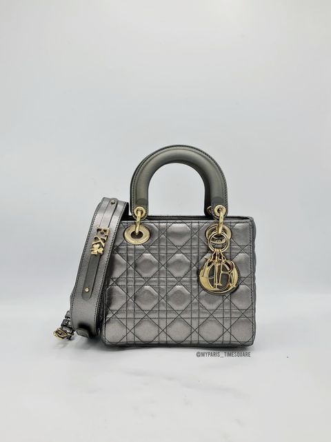 e1064395-36cb-442b-94c6-73ca81e61ed7