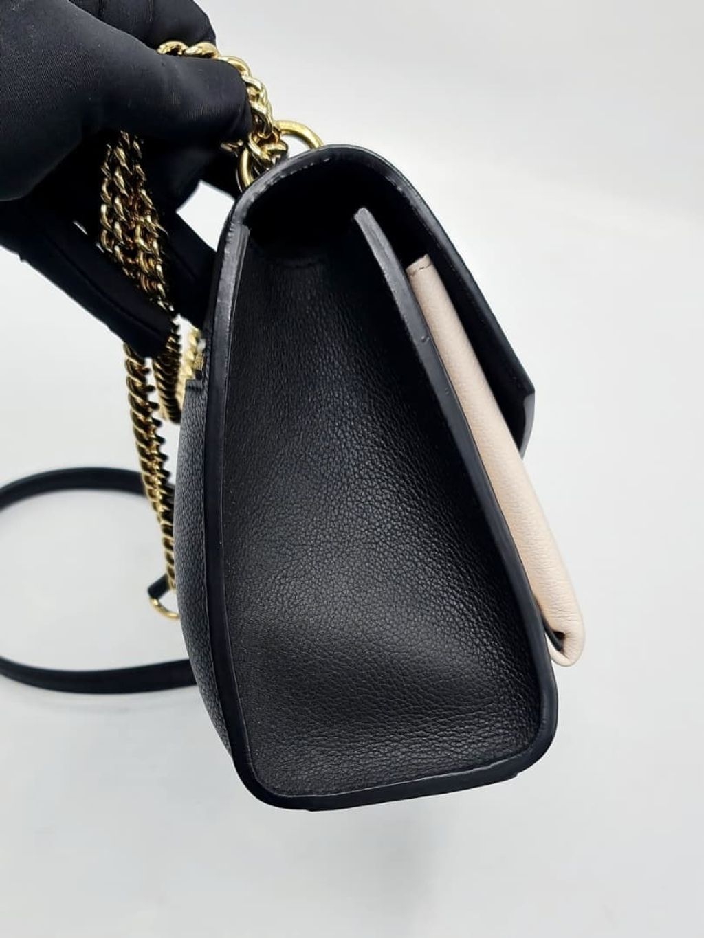 b8a48b71-b0b4-4110-b5fd-81ba749d93d4