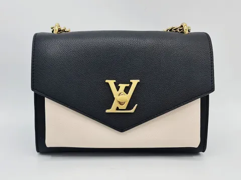 b3f9cbb9-1c1d-4367-b055-d401792b40c6