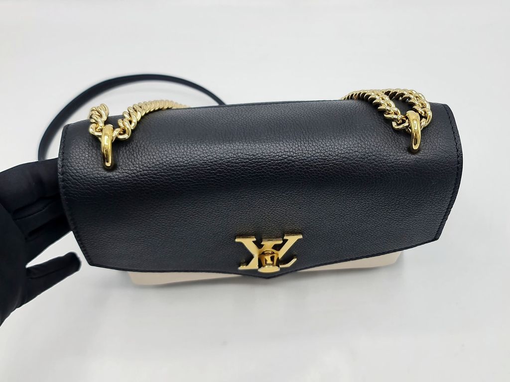 8330958f-545d-4674-905e-2523c4ba6cd8