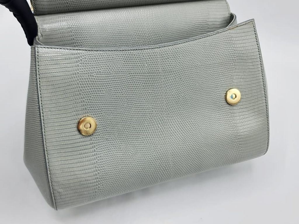 d152ff1e-6059-40b4-8237-b6417cb2bda8