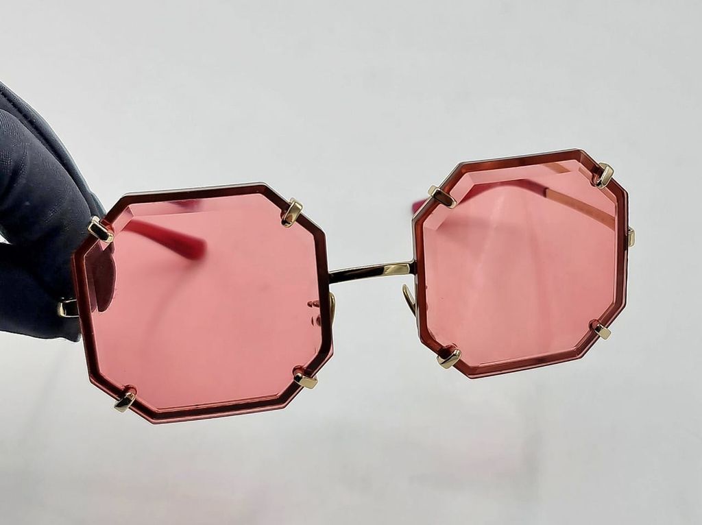 b3022996-604c-4858-b751-73ae2b78b819